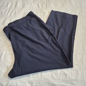 Catherines women's 4X or 30/32W Refined navy pull on dress pants, 2 pockets EUC